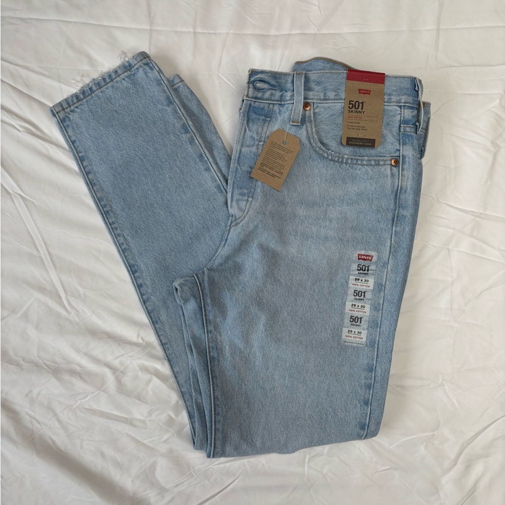 Levi's 501 Light Blue Straight Jeans